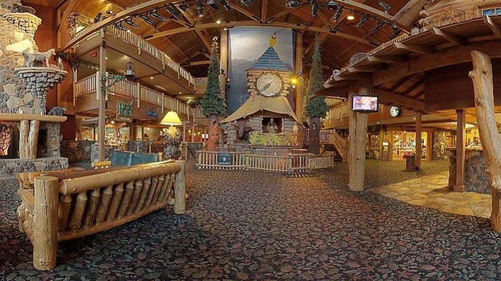 Great Wolf Lodge Scotrun Exterior photo